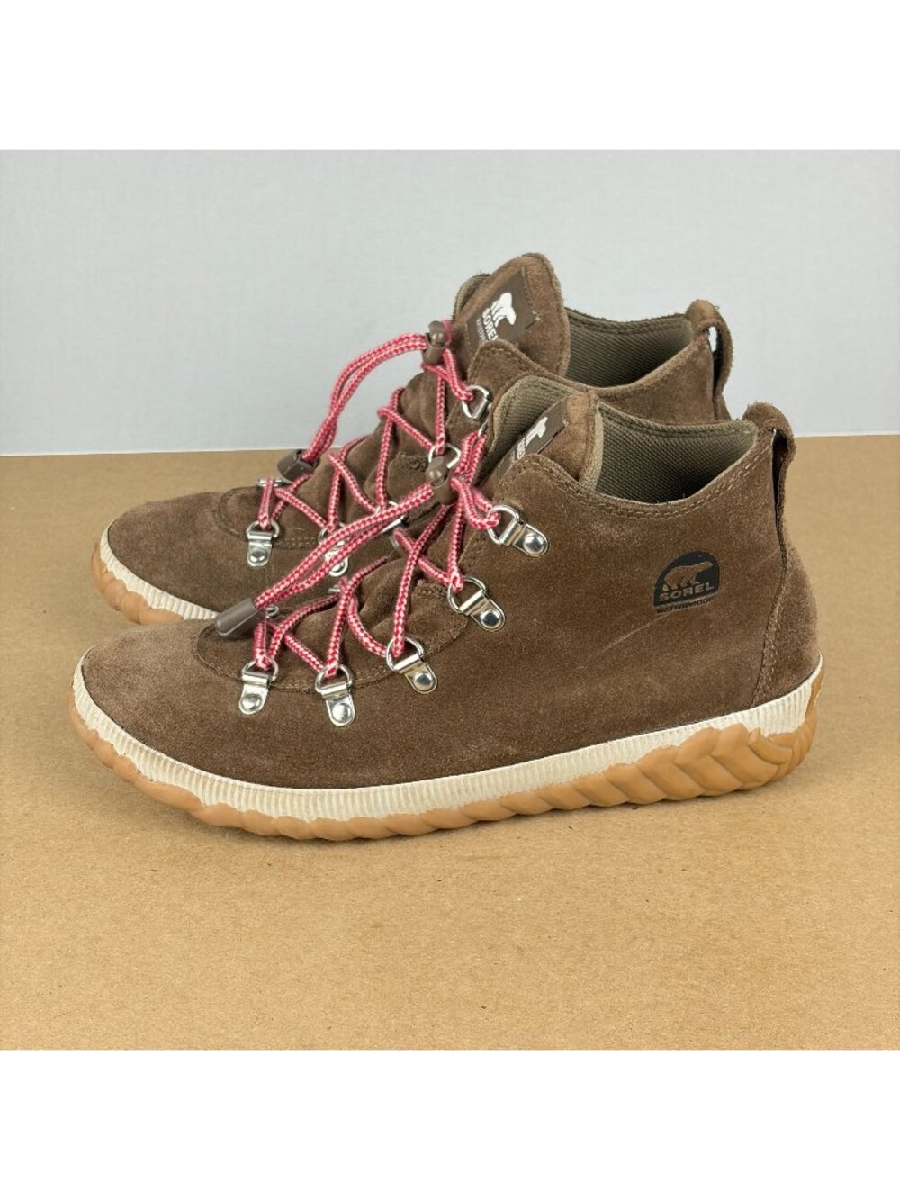 Sorel Out n About Conquest Suede Boots Youth 7 Brown Tan Toggle Lace Winter